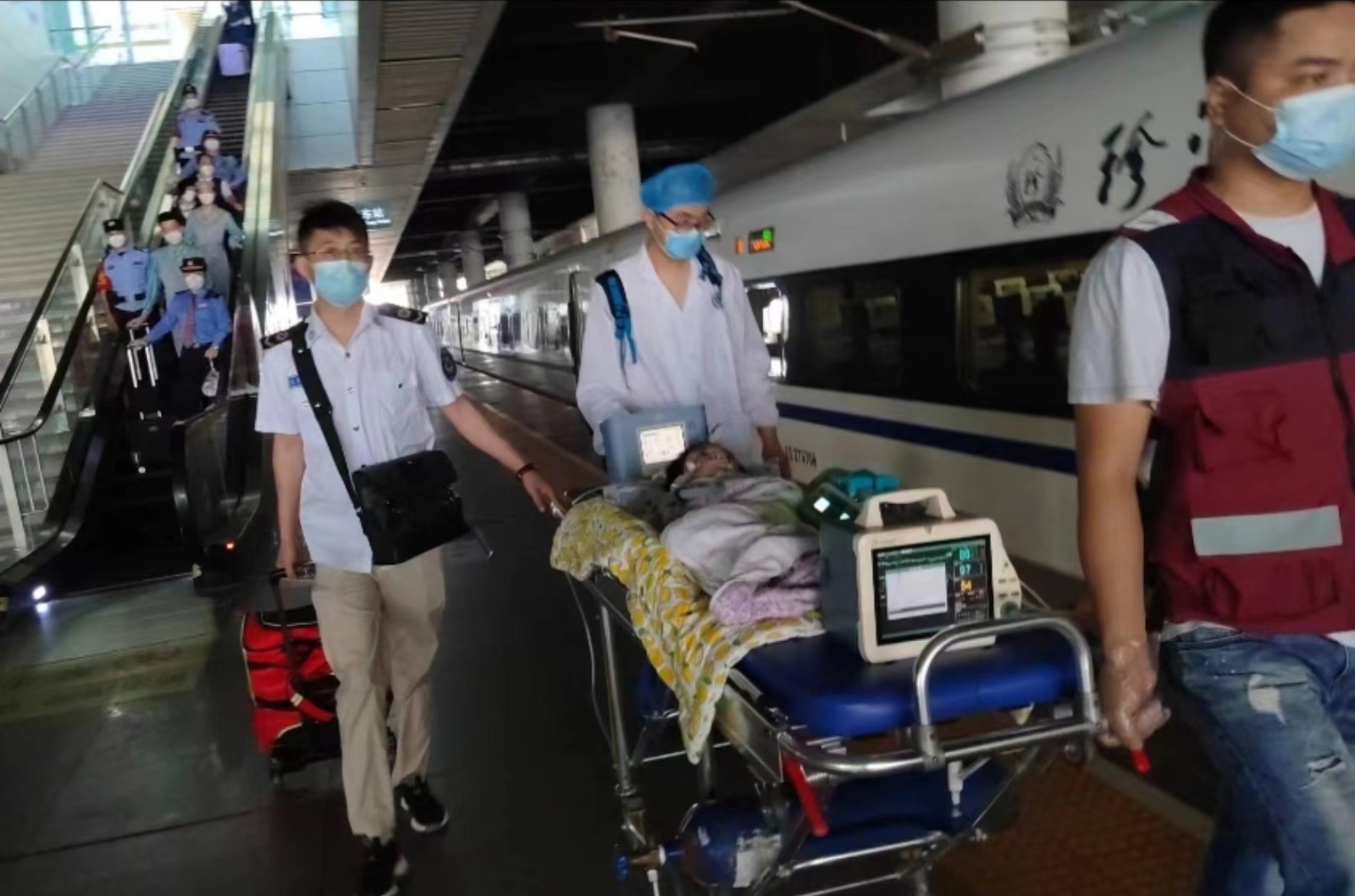 九江高铁转运公司